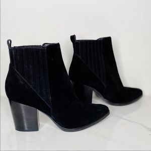 Marc Fisher Alva Black Suede Pointed Toe Booties 9